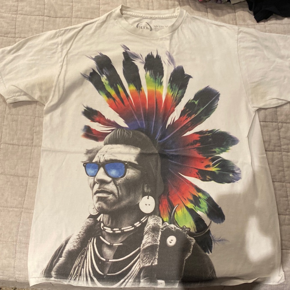 Rook Native American chief multicolor white Tee shirt in medium